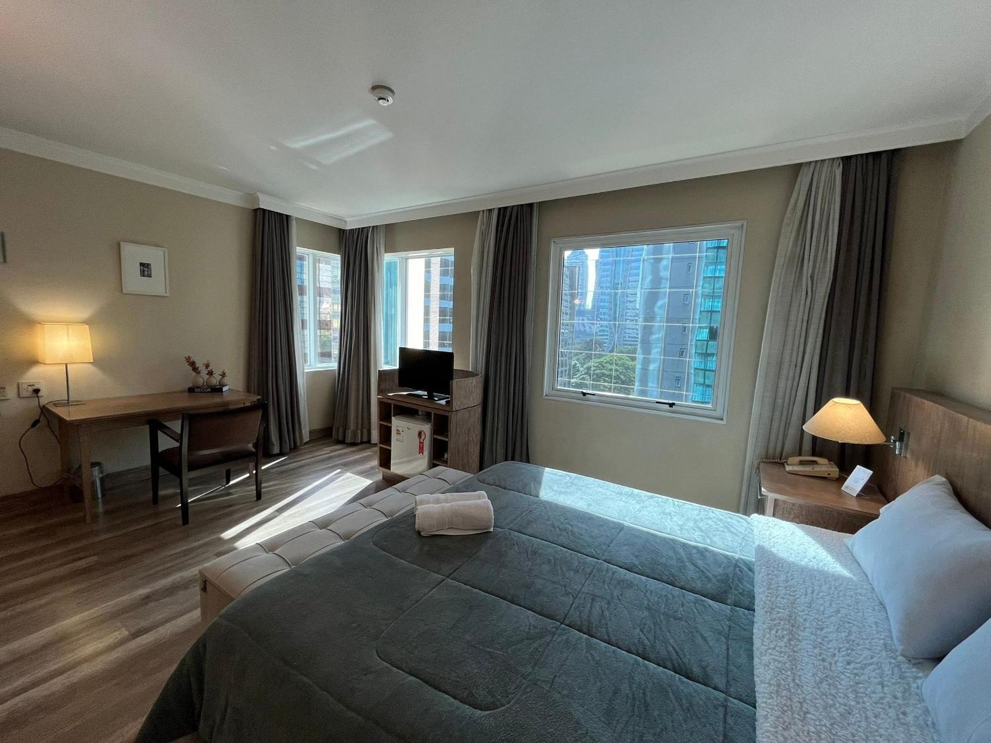 Hotel Flat Radisson Berrini | Delfhy *